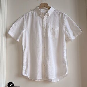 Gap Seersucker White Short Sleeve Shirt